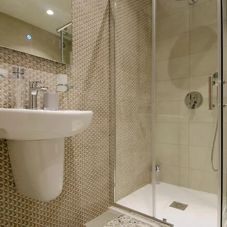 شقة Elegant 12Th Floor Studio With Balcony & City Views In St Julians