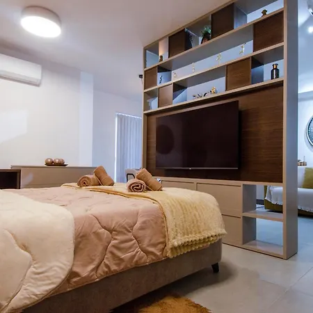 Elegant 12Th Floor Studio With Balcony & City Views In St Julians سانت جوليان