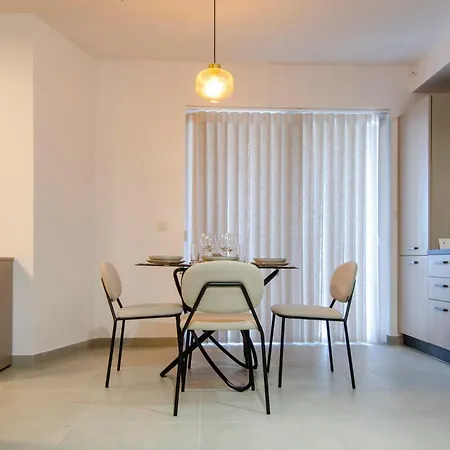 Elegant 12Th Floor Studio With Balcony & City Views In St Julians * سانت جوليان