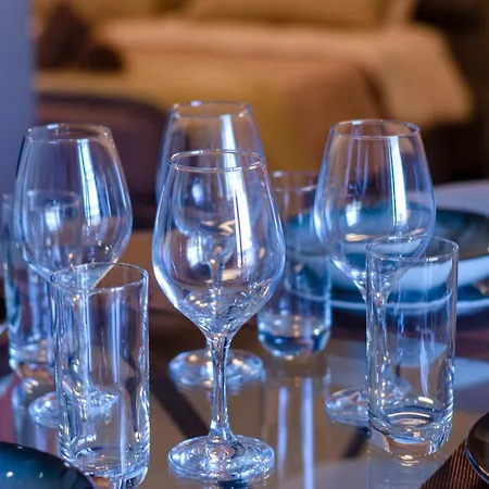 Elegant 12th Floor With Balcony And Views