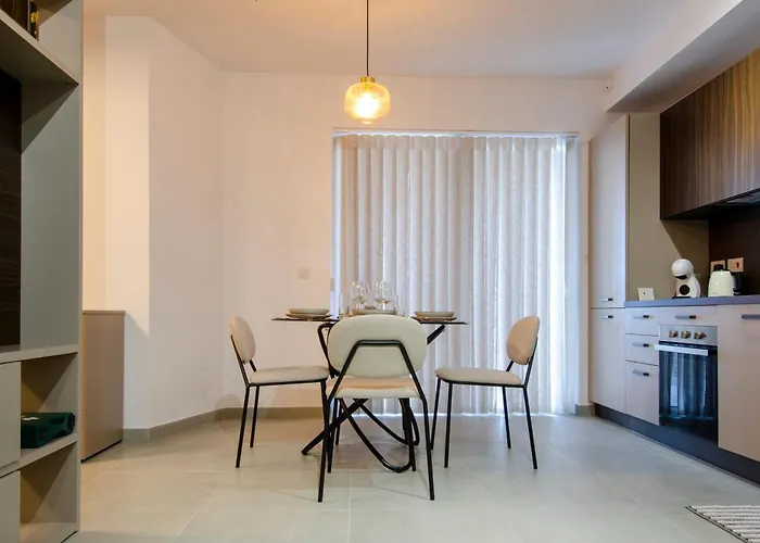 Elegant 12th Floor With Balcony And Views * St. Julian's